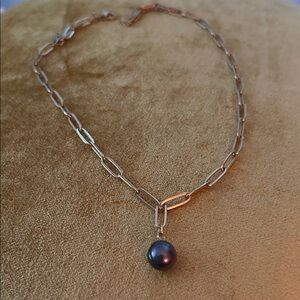 Elegant Paperclip 📎 Gold Chain Necklace with Black Pearl Pendant  NWT